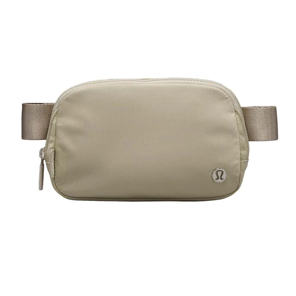lululemon Solid Everywhere Belt Bag - Image 7